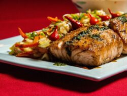 Resep Balsamic-butter Salmon yang Enak sebagai Hidangan Pembuka