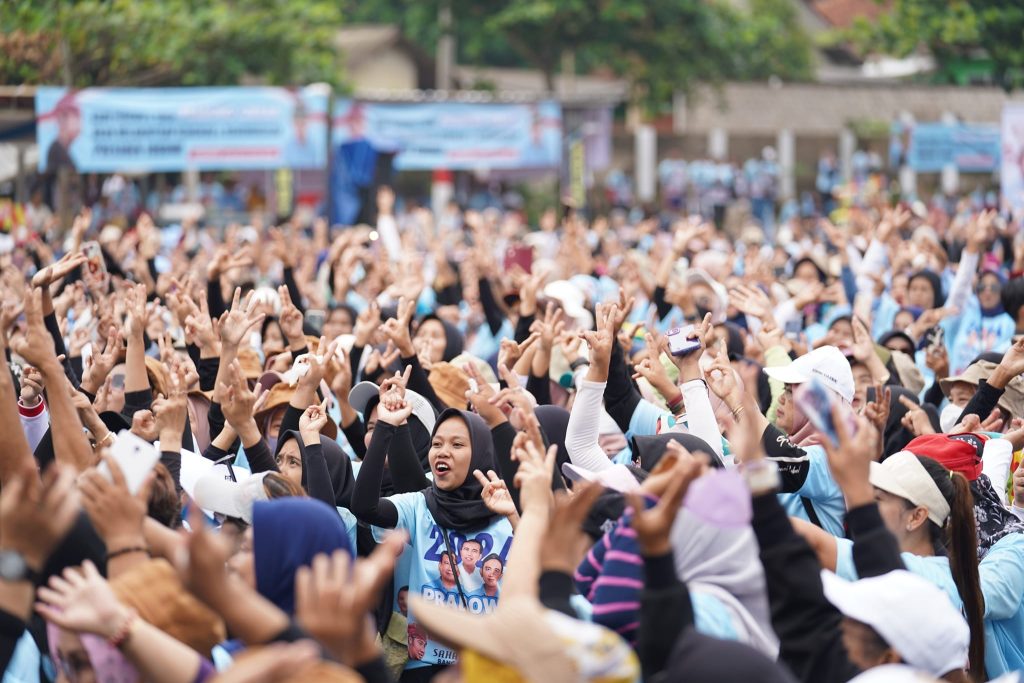 Warga Subang Bahagia Bertemu Prabowo dan Berdoa Untuk Kemenangan Satu Putaran