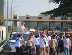 Pilih yang di Tengah dan Membela Rakyat: Prabowo untuk Presiden