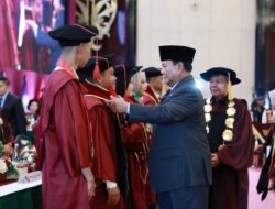 Prabowo Subianto Menghadiri Wisuda UKRI dan Memberi Pesan kepada Anak-anak Muda: Jadilah Pemimpin yang Mencintai Rakyat