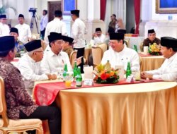 Momen Hangat Prabowo Subianto dan Jokowi saat Bukber di Istana Negara