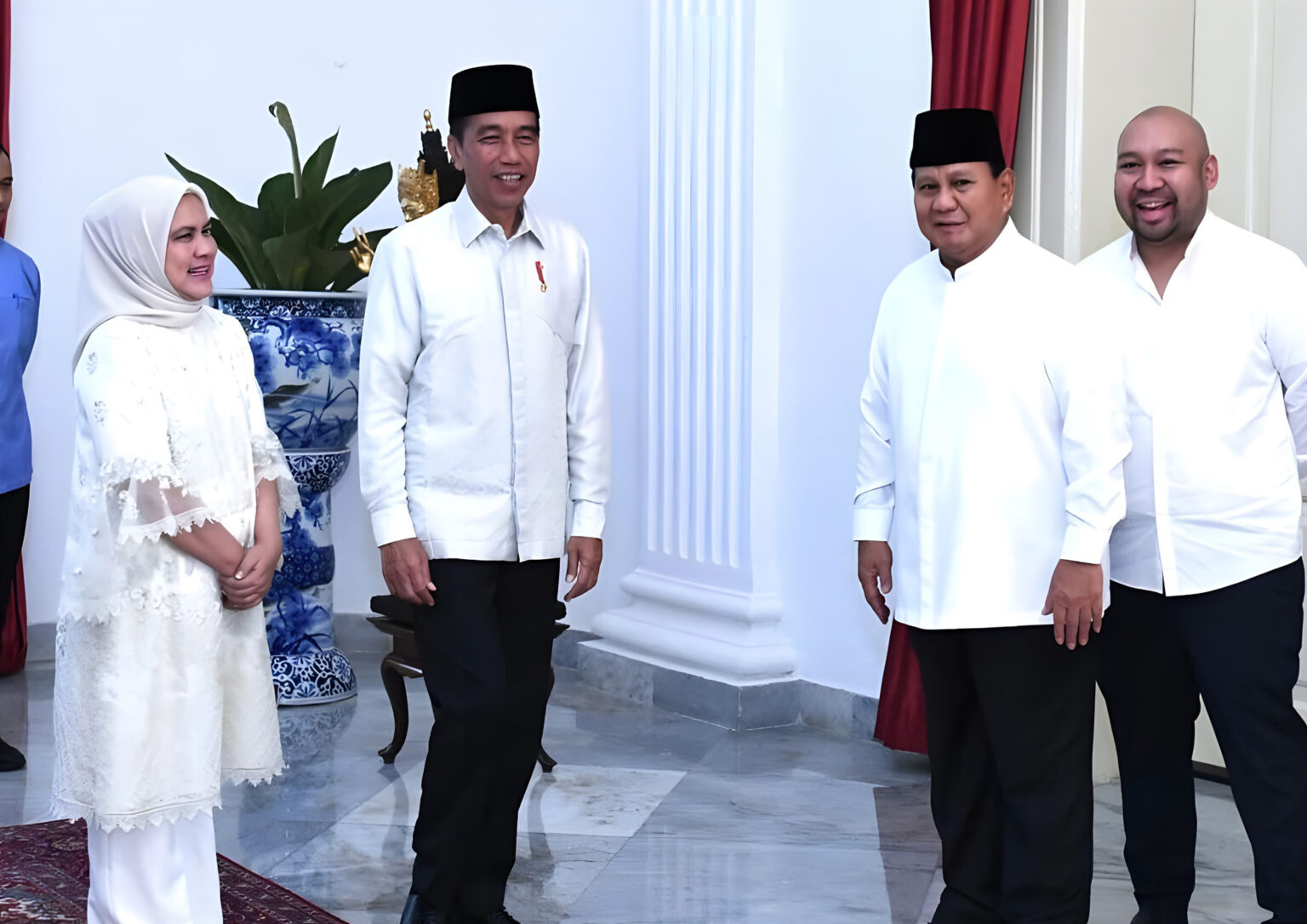 Prabowo Subianto Begins Eid Visits, Holds Meetings with President Jokowi and Other Key Figures