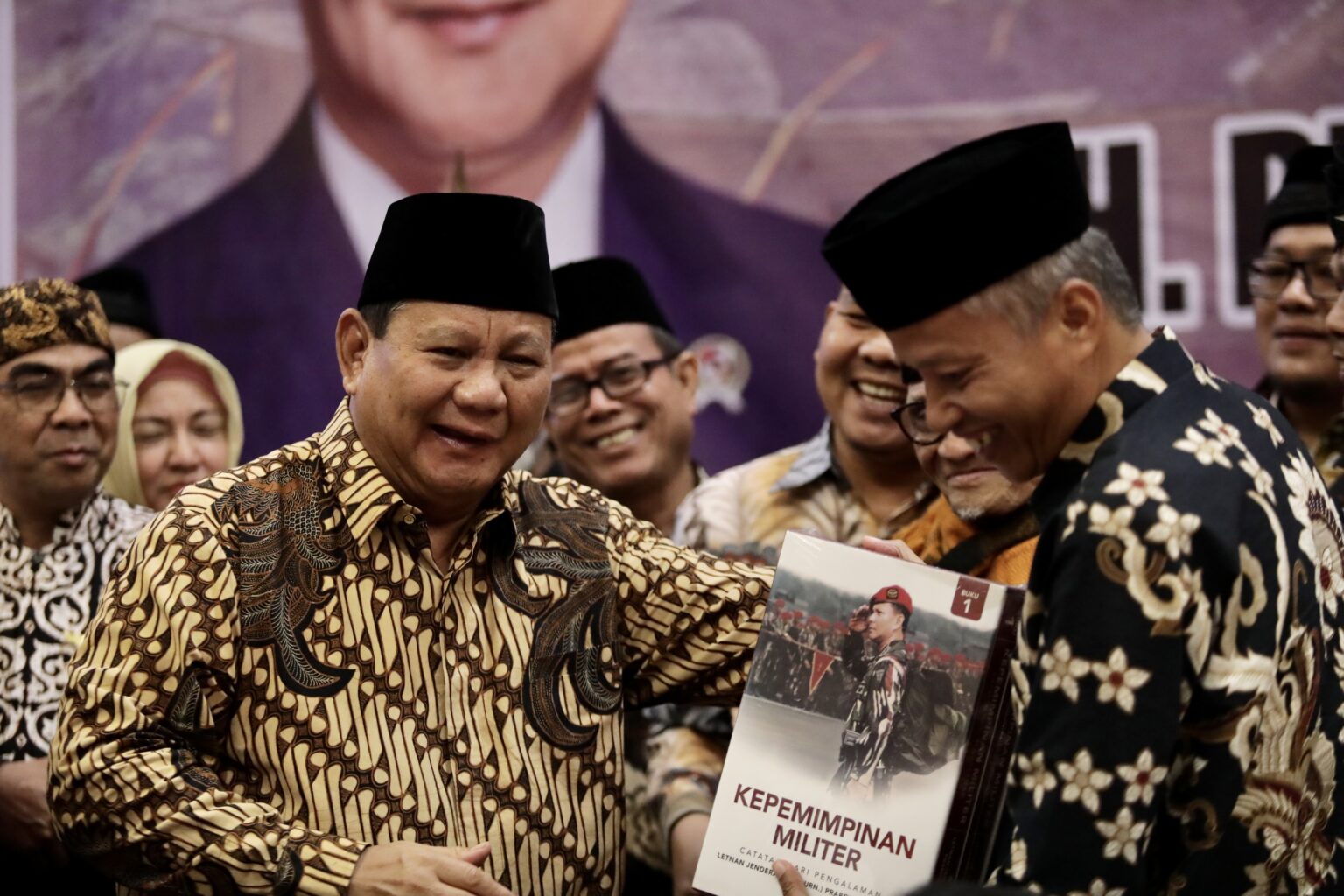 Prabowo Subianto: Sisi Lain dari Kandidat Presiden 2024 – prabowo2024.net