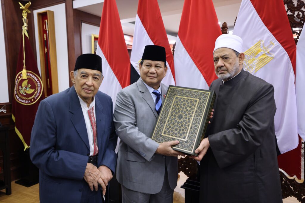 The Grand Imam of Al Azhar Offers Prayers for Prabowo Subianto’s Successful Leadership in Indonesia