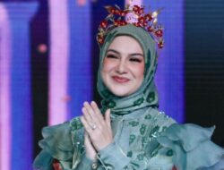 8 Tren Hijab 2025 untuk Gaya Terkini
