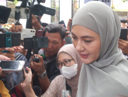 Paula Verhoeven Buka Bukti di Sidang Cerai Baim Wong