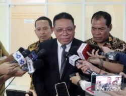 Profil Lengkap Hakim MK Baru Inosentius Samsul